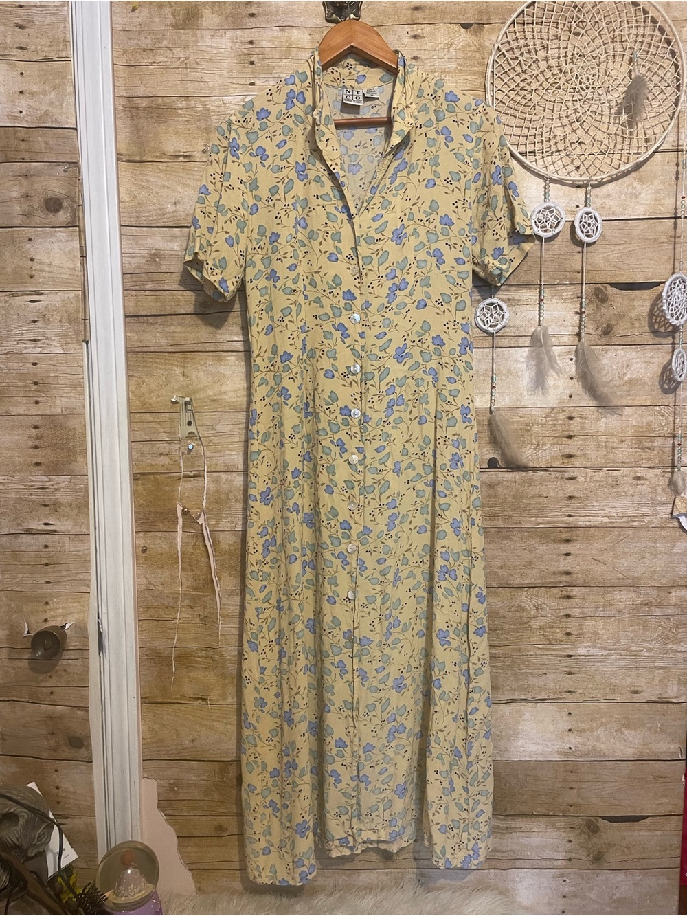 VTG Summer/Spring Nomadic Traders NTCO button Down Floral Dress